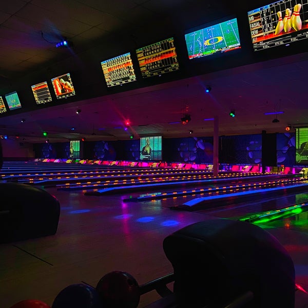 strikes bowling