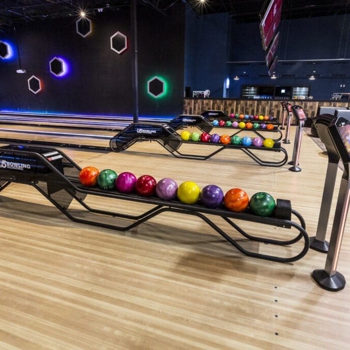 balls out bowling