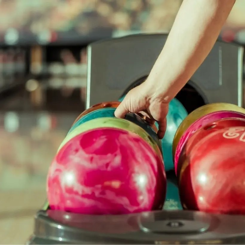 balls out bowling
