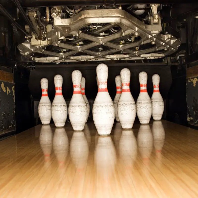 bowling pins set up