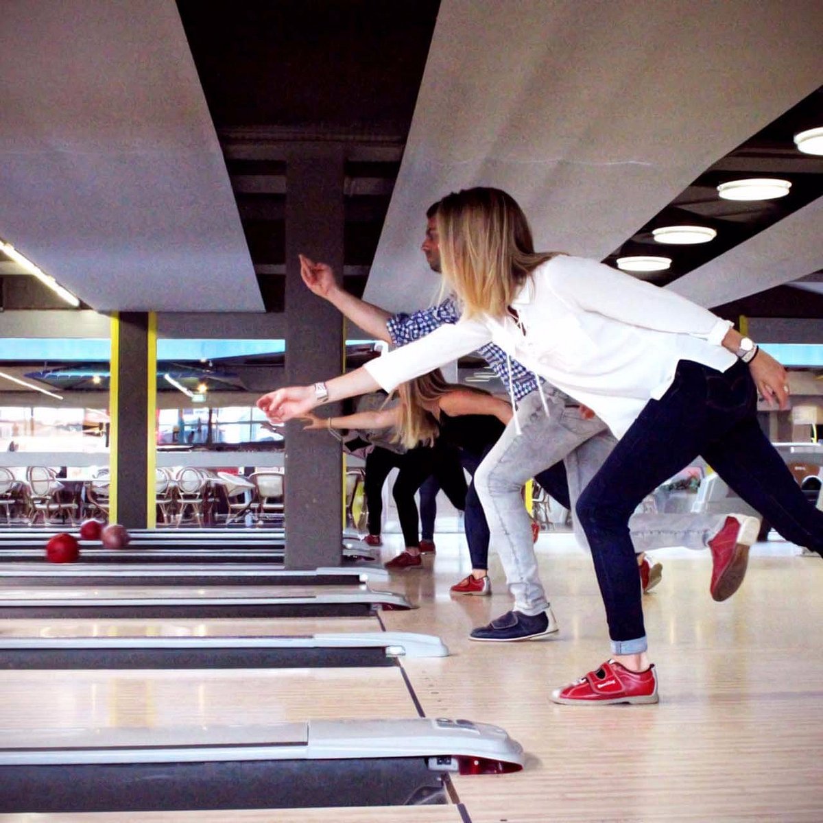 sunset bowling