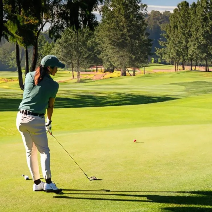 how long does 18 holes of golf take