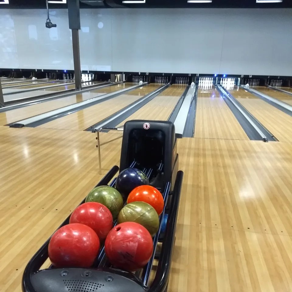 revolutions bowling