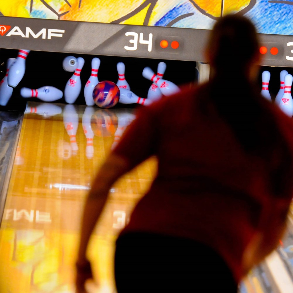 how to get a strike in bowling every time