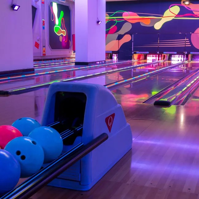 how many points is a strike in bowling