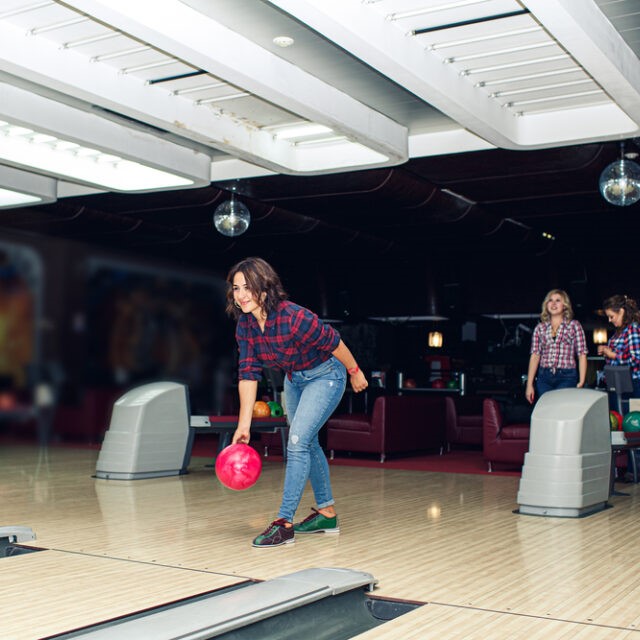 average bowling score by age