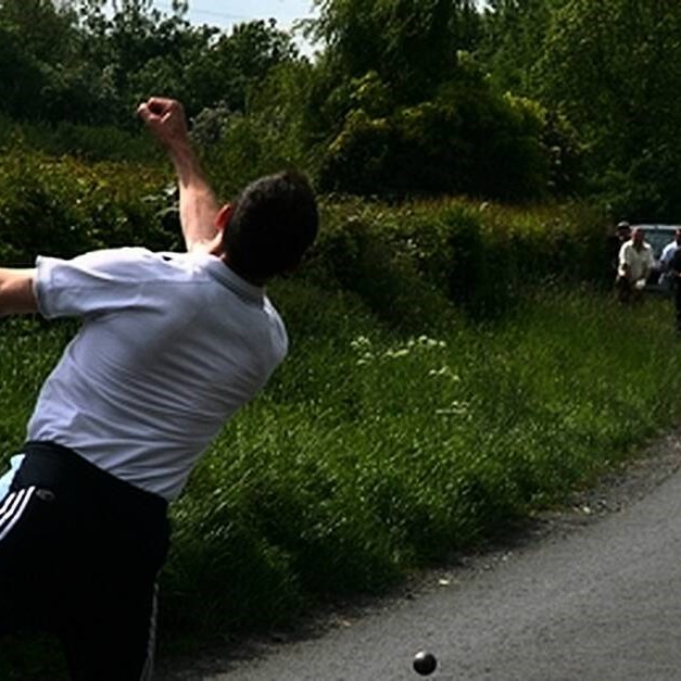irish road bowling