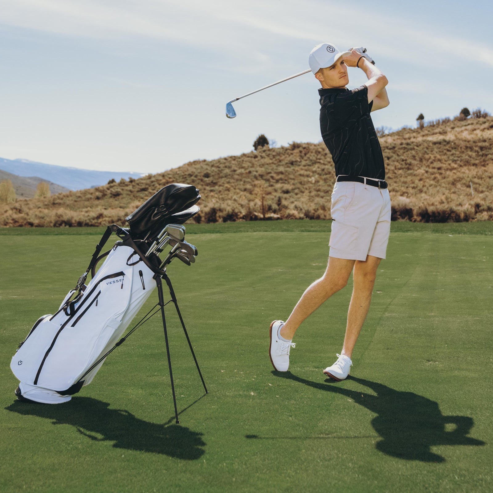 how long does it take to play 18 holes of golf