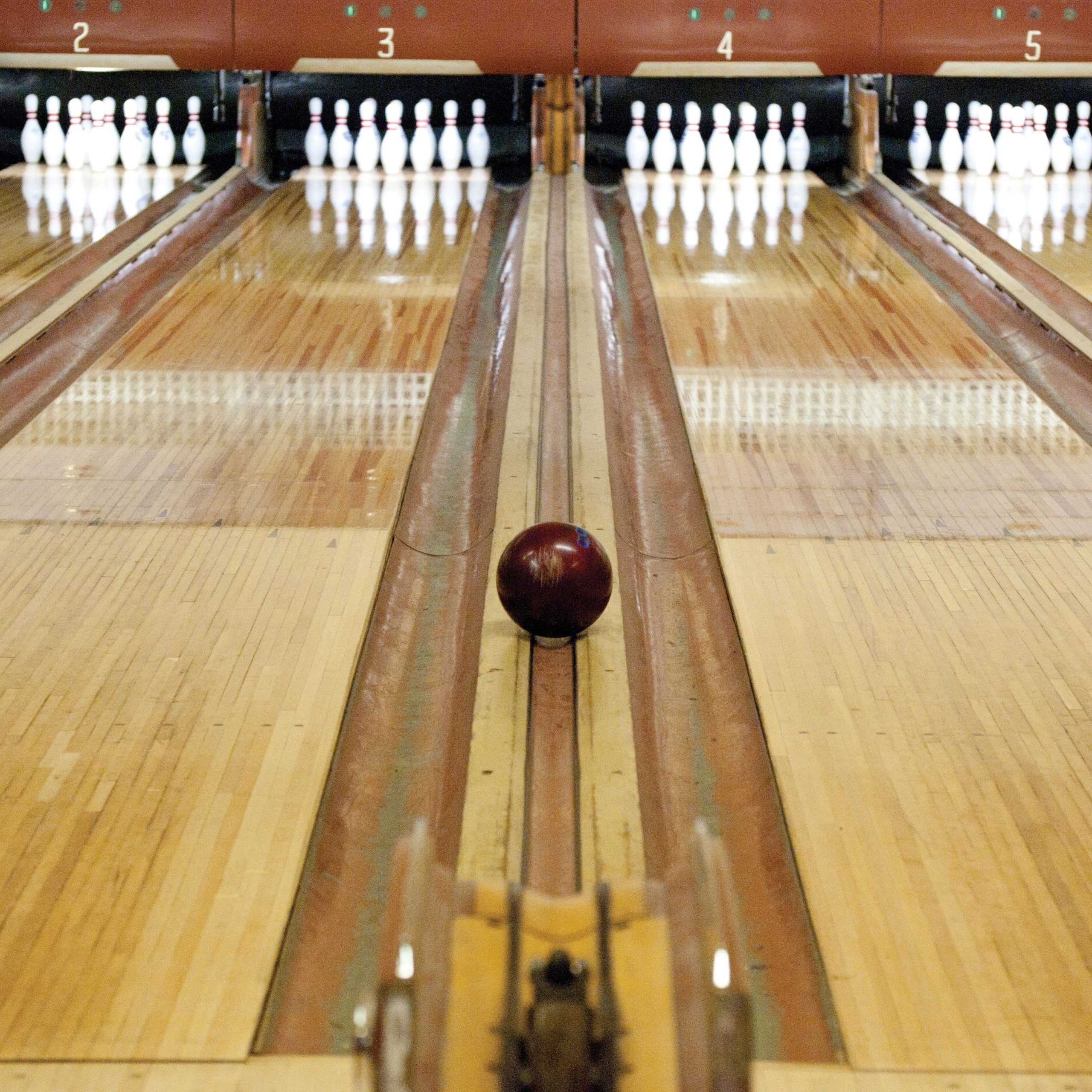parts of a bowling alley