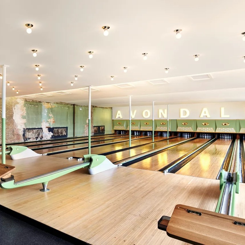 bowling alley lane