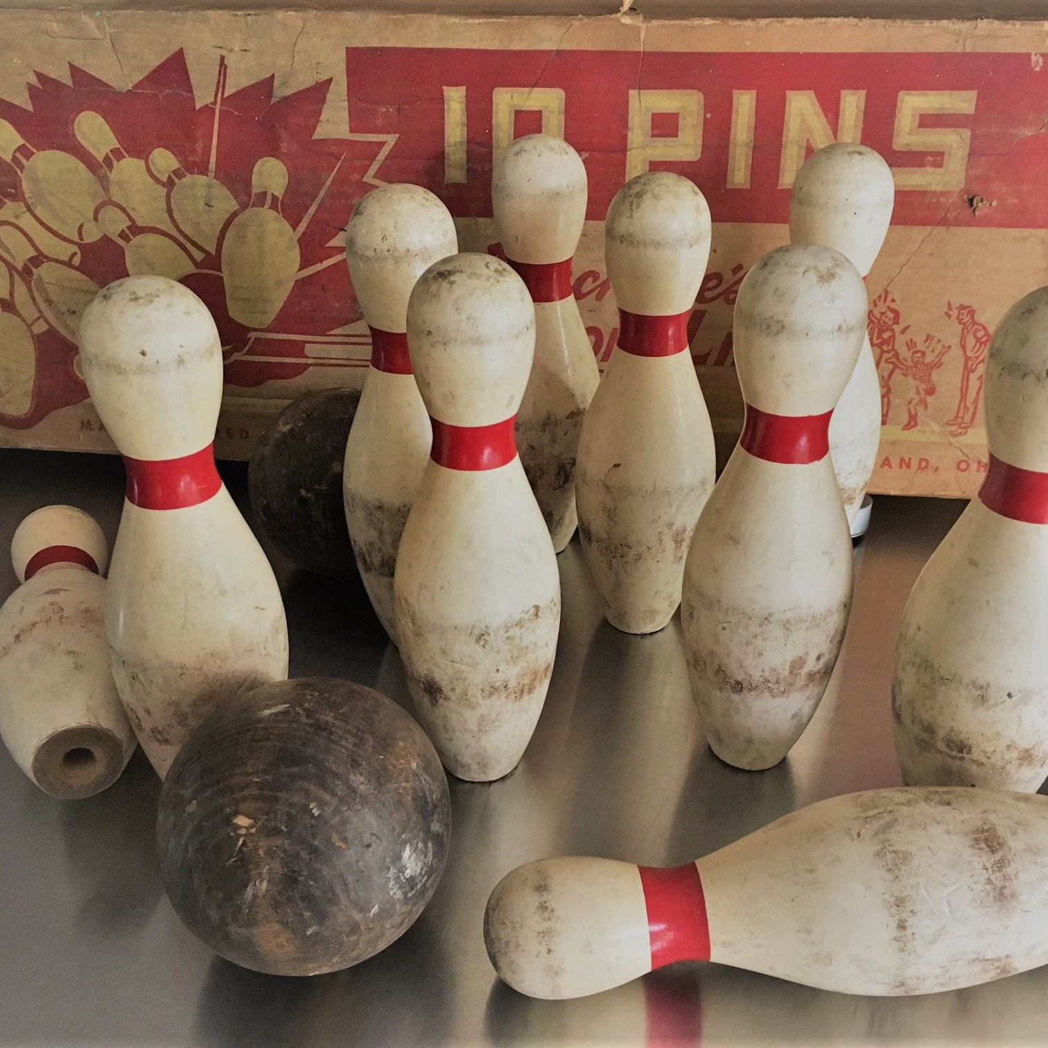 how heavy is a bowling pin